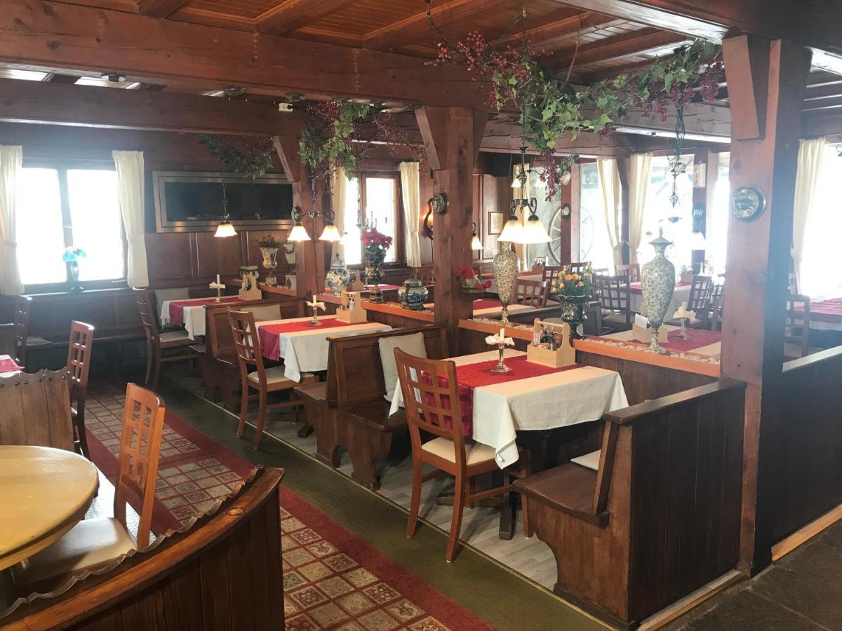 Waldhotel Auerhahn "Hochkopfhaus" 托特瑙 外观 照片